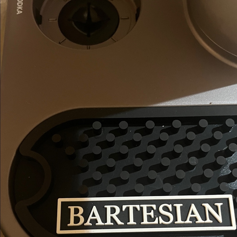 Bartesian Silver Portable Speaker - Picture 3 of 8
